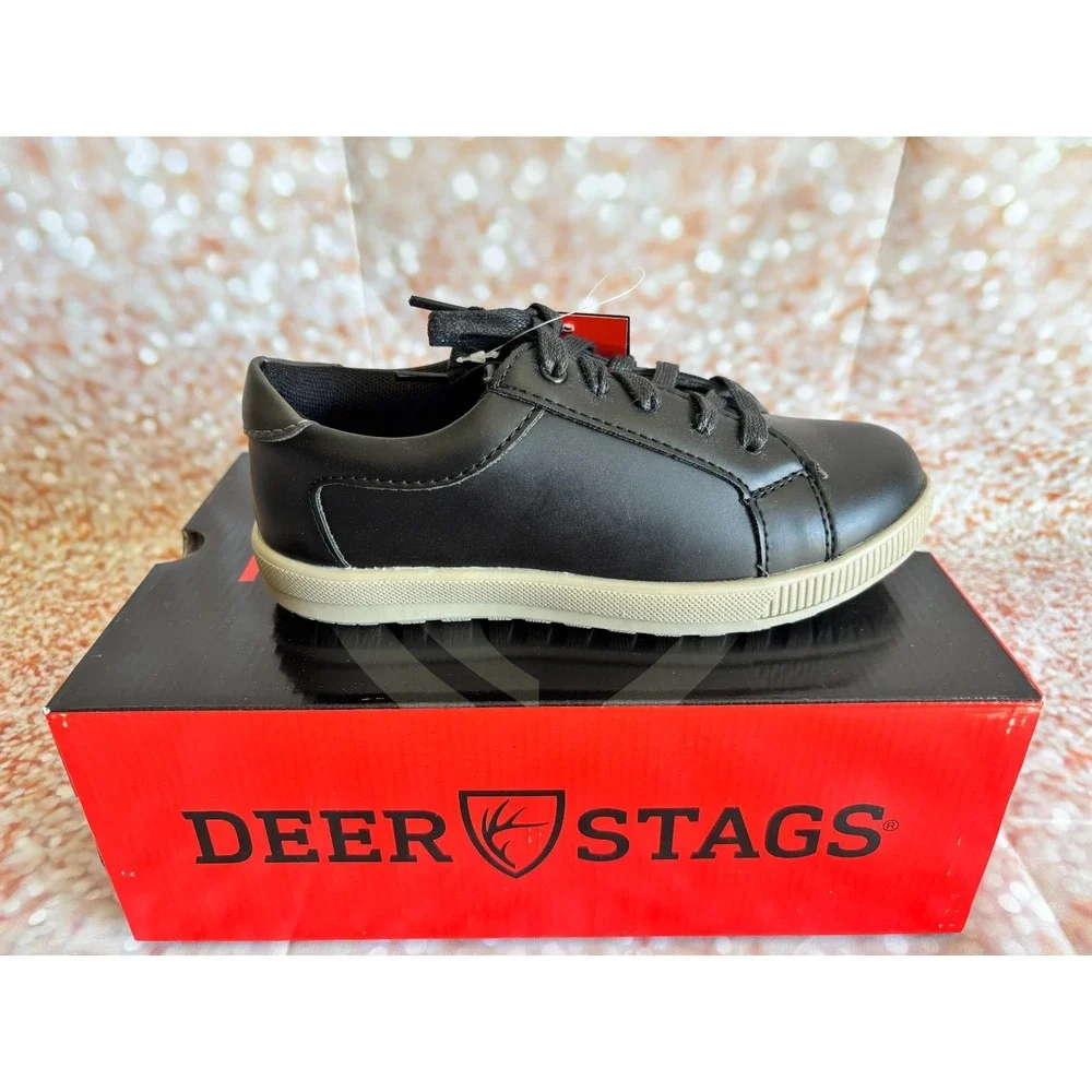NIB Kids size Deer Stags Boy's‎ Joshua Sneaker
